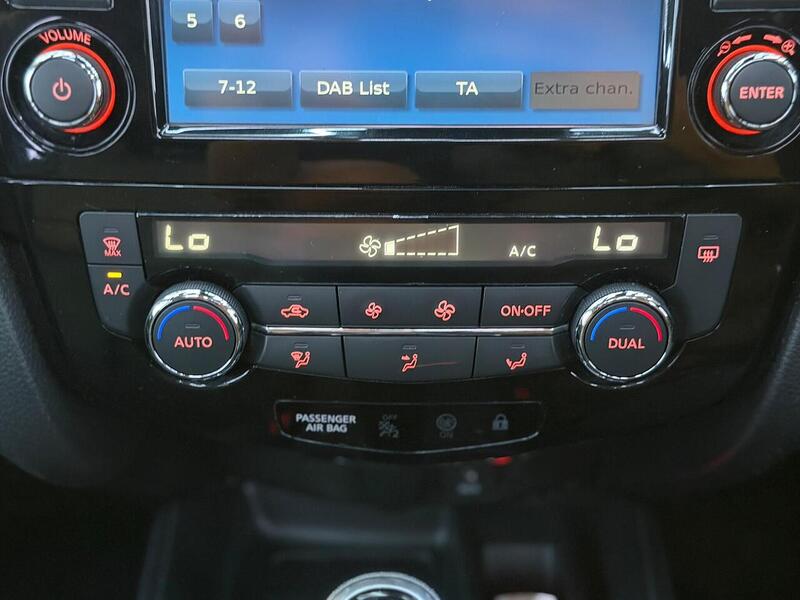 Nissan X-Trail 1.7 dCi Tekna CVT Euro 6 (s/s) 5dr - U746