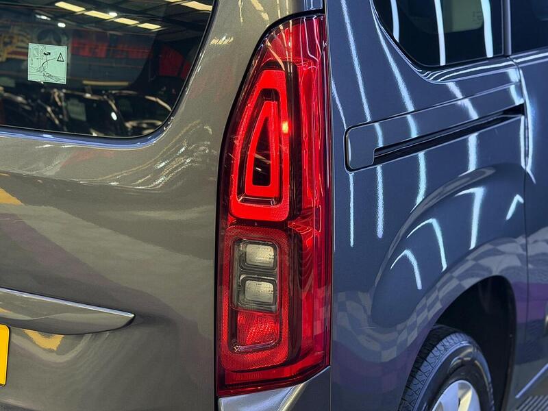 Vauxhall Combo Life 1.5 Turbo D BlueInjection Energy Auto Euro 6 (s/s) 5dr - U749