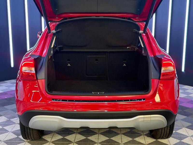 Mercedes-Benz GLA GLA SE SUV 2 Manual Diesel - U753