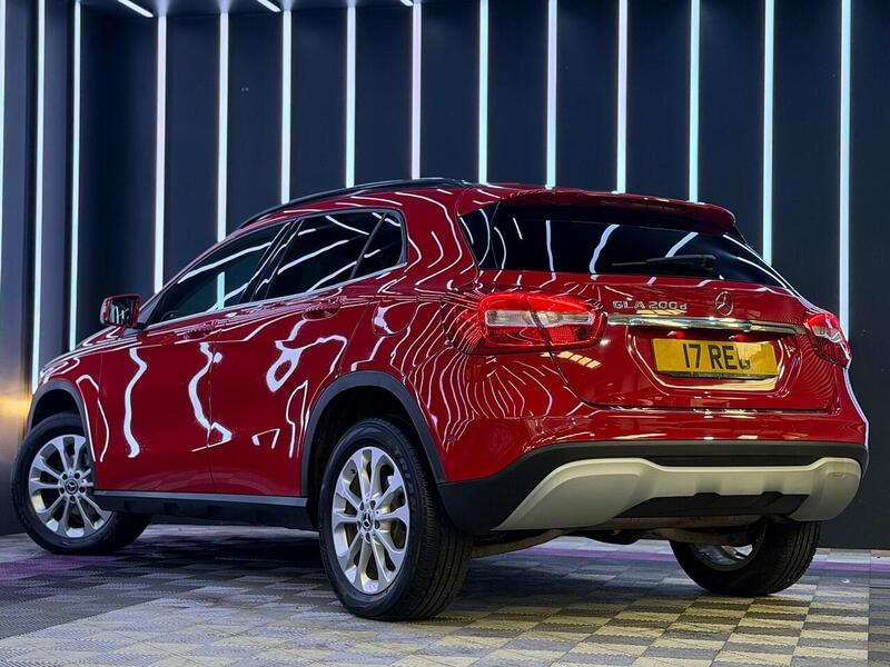 Mercedes-Benz GLA GLA SE SUV 2 Manual Diesel - U753