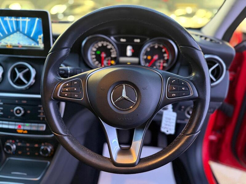Mercedes-Benz GLA GLA SE SUV 2 Manual Diesel - U753