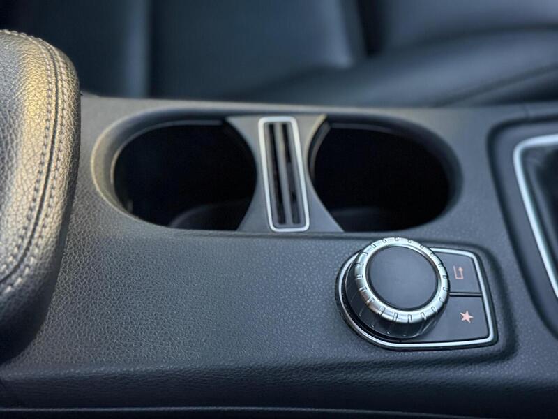 Mercedes-Benz GLA GLA SE SUV 2 Manual Diesel - U753