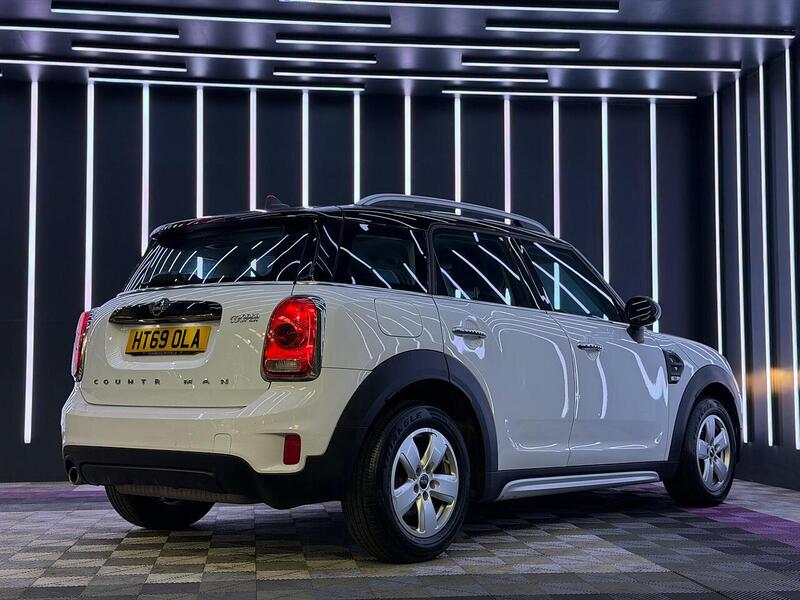 MINI Countryman 1.5 Cooper Classic Euro 6 (s/s) 5dr - U764