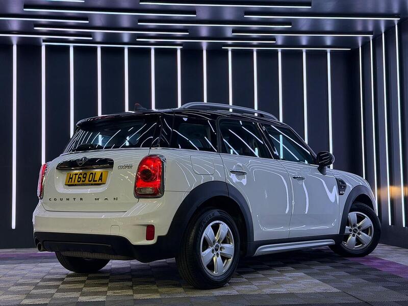 MINI Countryman 1.5 Cooper Classic Euro 6 (s/s) 5dr - U764