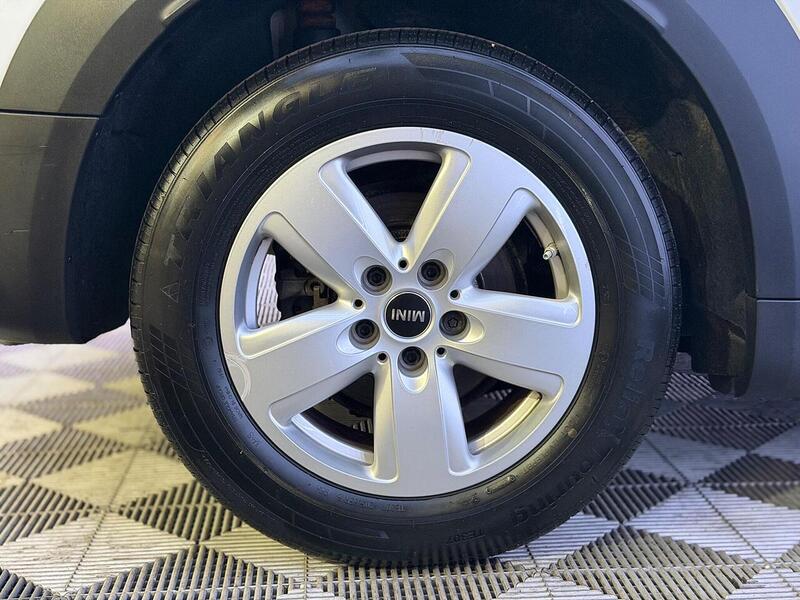 MINI Countryman 1.5 Cooper Classic Euro 6 (s/s) 5dr - U764