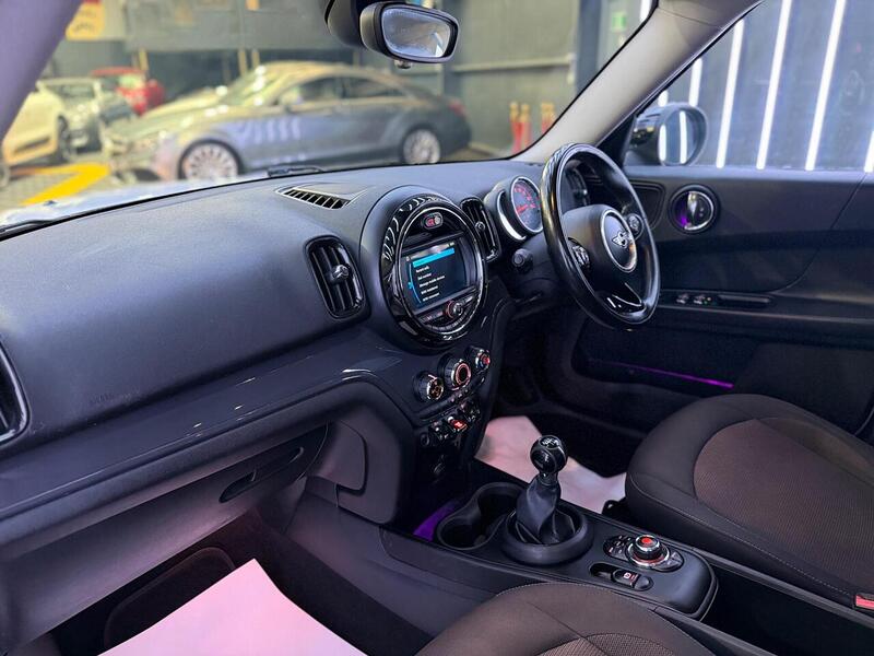 MINI Countryman 1.5 Cooper Classic Euro 6 (s/s) 5dr - U764