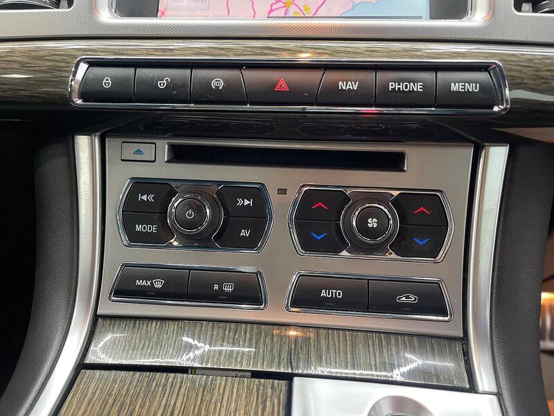 Jaguar XF XF 2.2d R-Sport Auto Euro 5 (s/s) 4dr - U80