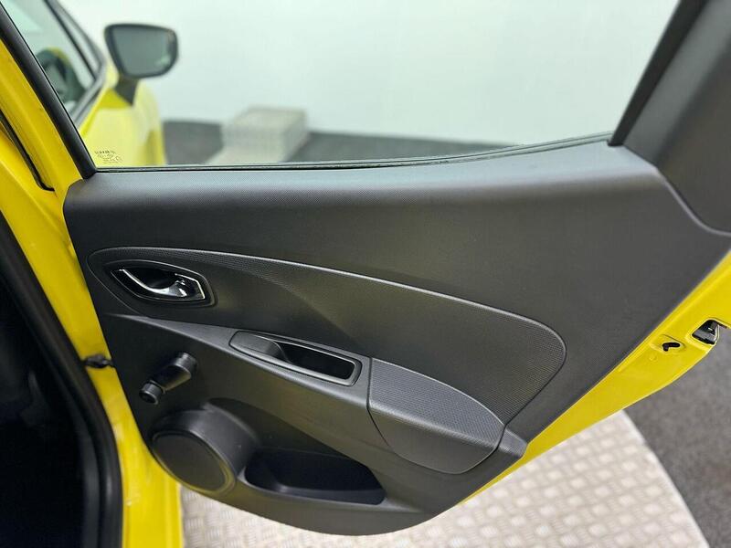 Renault Clio Clio 1.2 16V Expression + Euro 5 5dr - U82