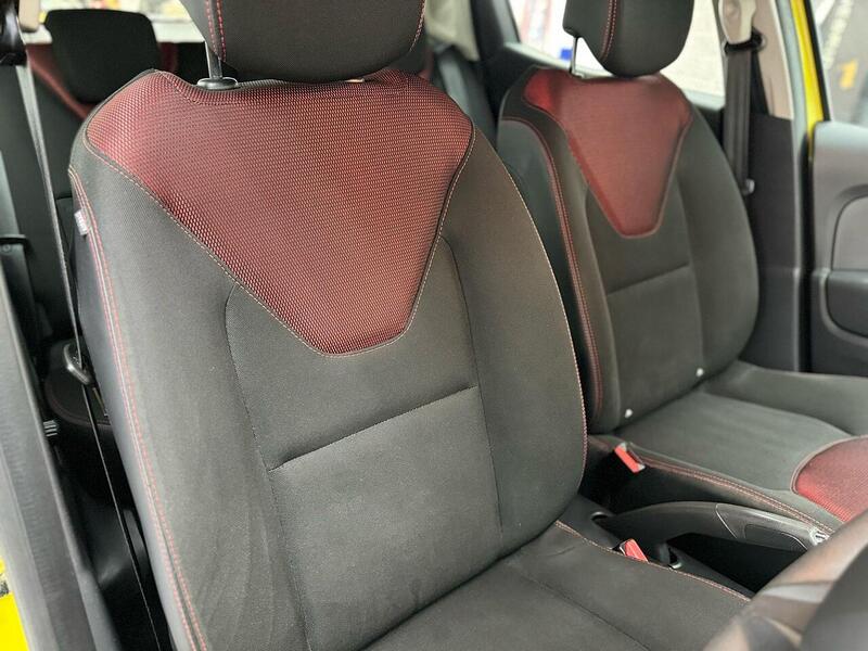 Renault Clio Clio 1.2 16V Expression + Euro 5 5dr - U82