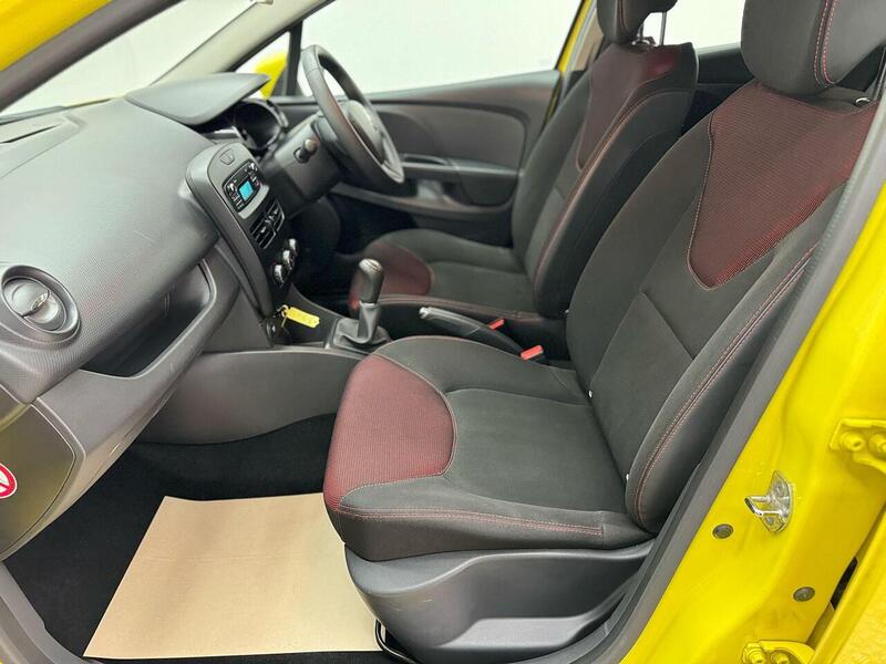 Renault Clio Clio 1.2 16V Expression + Euro 5 5dr - U82