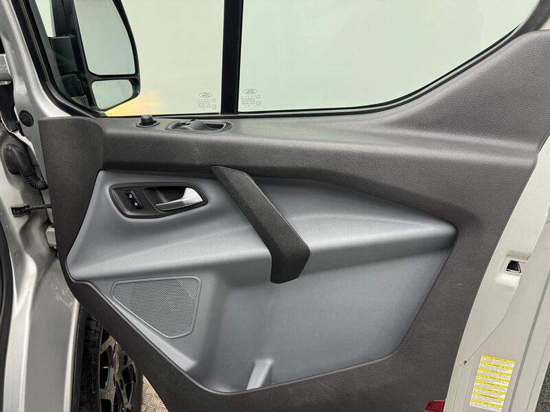 Ford Transit Custom Transit Custom 2.2 TDCi 270 Trend L1 H1 5dr - U84