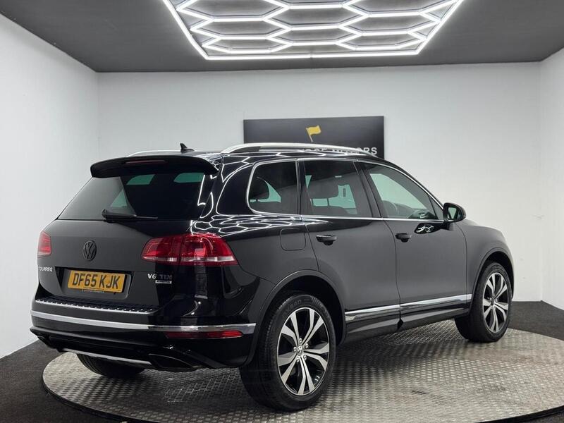 Volkswagen Touareg 3.0 TDI V6 BlueMotion Tech R-Line Tiptronic 4WD Euro 6 (s/s) 5dr - U94