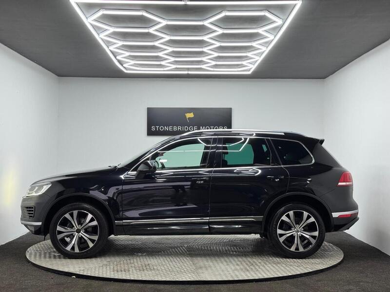 Volkswagen Touareg 3.0 TDI V6 BlueMotion Tech R-Line Tiptronic 4WD Euro 6 (s/s) 5dr - U94
