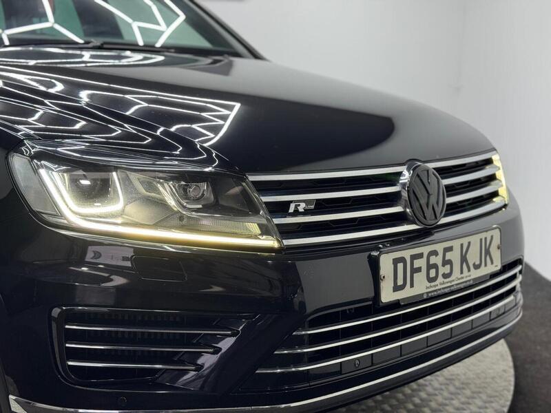 Volkswagen Touareg 3.0 TDI V6 BlueMotion Tech R-Line Tiptronic 4WD Euro 6 (s/s) 5dr - U94
