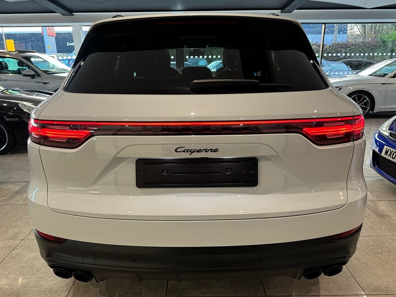 Porsche Cayenne 3.0T V6 GPF SUV 5dr Petrol TiptronicS 4WD Euro 6 (s/s) (340 ps) - U3829