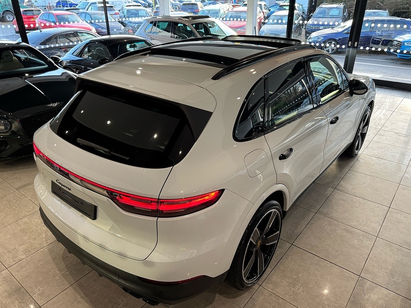 Porsche Cayenne 3.0T V6 GPF SUV 5dr Petrol TiptronicS 4WD Euro 6 (s/s) (340 ps) - U3829