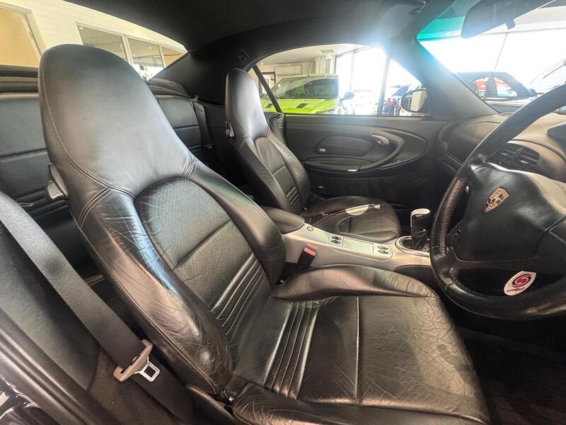 Porsche 911 3.4 996 Carrera 4 Cabriolet 2dr Petrol Manual AWD (295 g/km, 300 bhp) - U4804