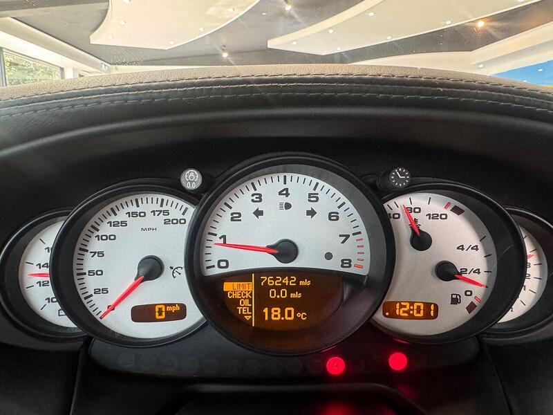 Porsche 911 3.4 996 Carrera 4 Cabriolet 2dr Petrol Manual AWD (295 g/km, 300 bhp) - U4804