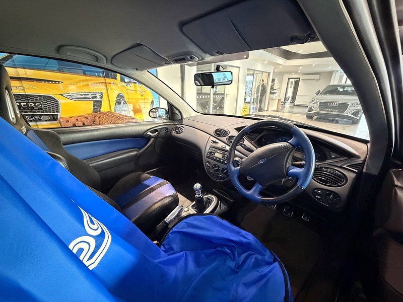 Ford Focus 2.0 RS Hatchback 3dr Petrol Manual (237 g/km, 213 bhp) - U5544