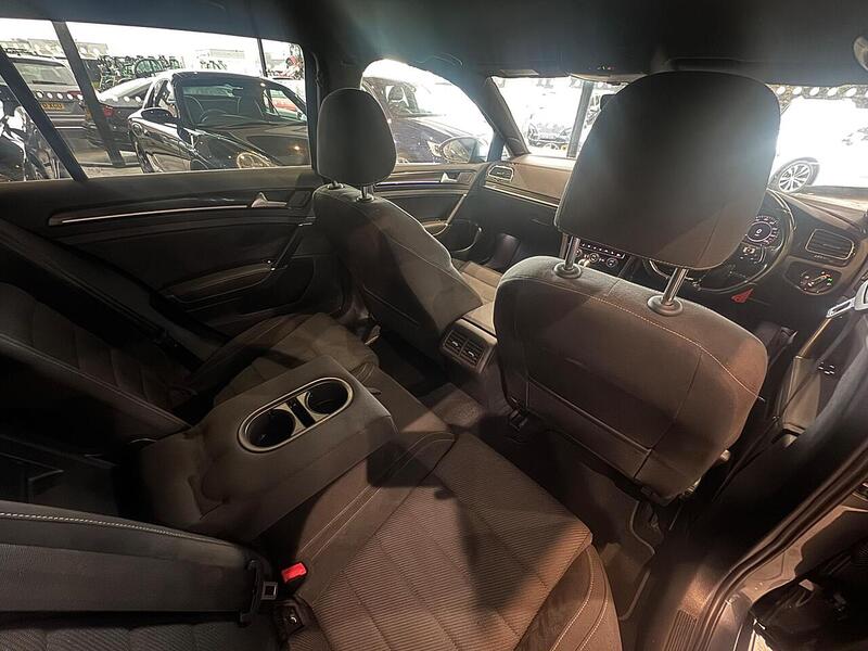 Volkswagen Golf 2.0 TSI BlueMotion Tech R Hatchback 5dr Petrol DSG 4Motion Euro 6 (s/s) (310 ps) - U5546