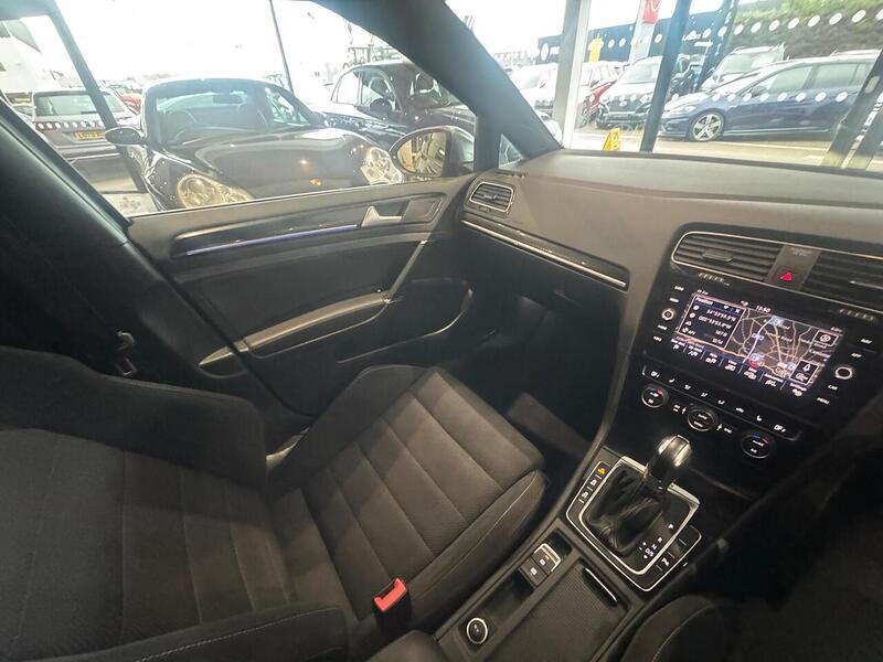 Volkswagen Golf 2.0 TSI BlueMotion Tech R Hatchback 5dr Petrol DSG 4Motion Euro 6 (s/s) (310 ps) - U5546