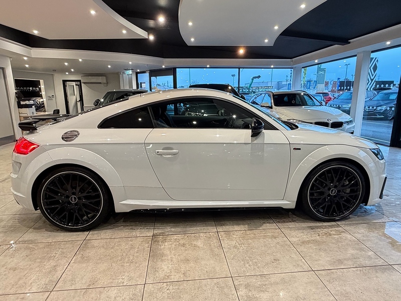 Audi TT 2.0 TFSI 45 Black Edition Coupe 3dr Petrol S Tronic quattro Euro 6 (s/s) (245 ps) - U5839