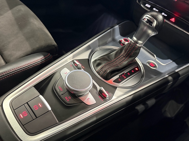 Audi TT 2.0 TFSI 45 Black Edition Coupe 3dr Petrol S Tronic quattro Euro 6 (s/s) (245 ps) - U5839