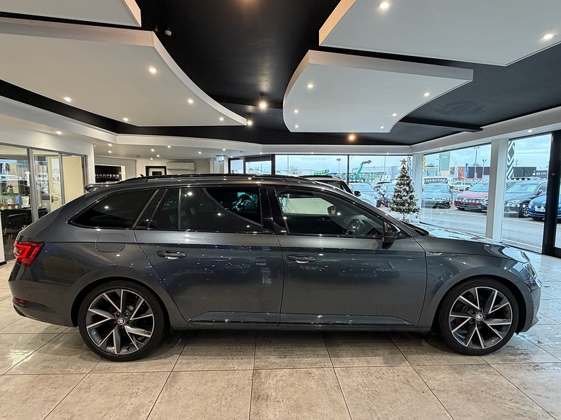 Skoda Superb 2.0 TDI SportLine Estate 5dr Diesel DSG Euro 6 (s/s) (190 ps) - U5934