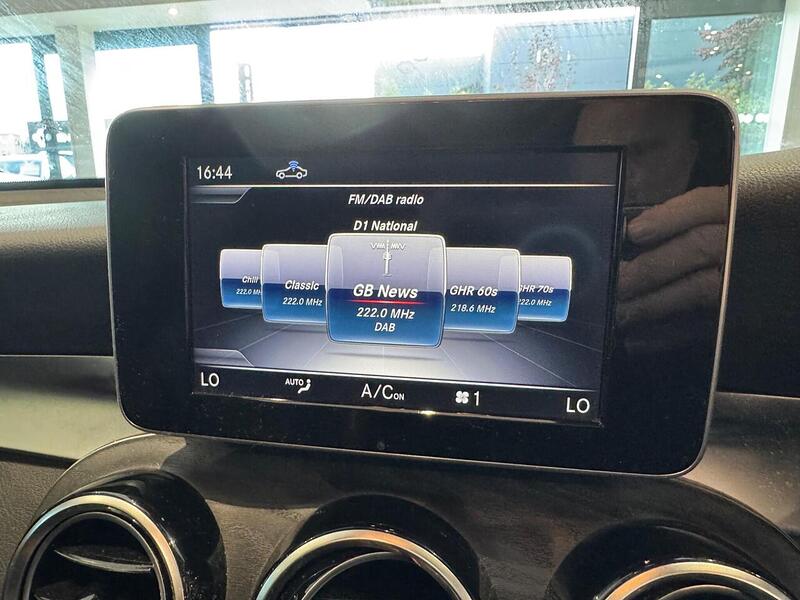 Mercedes-Benz GLC 2.1 GLC220d AMG Line (Premium) SUV 5dr Diesel G-Tronic+ 4MATIC Euro 6 (s/s) (170 ps) - U5986