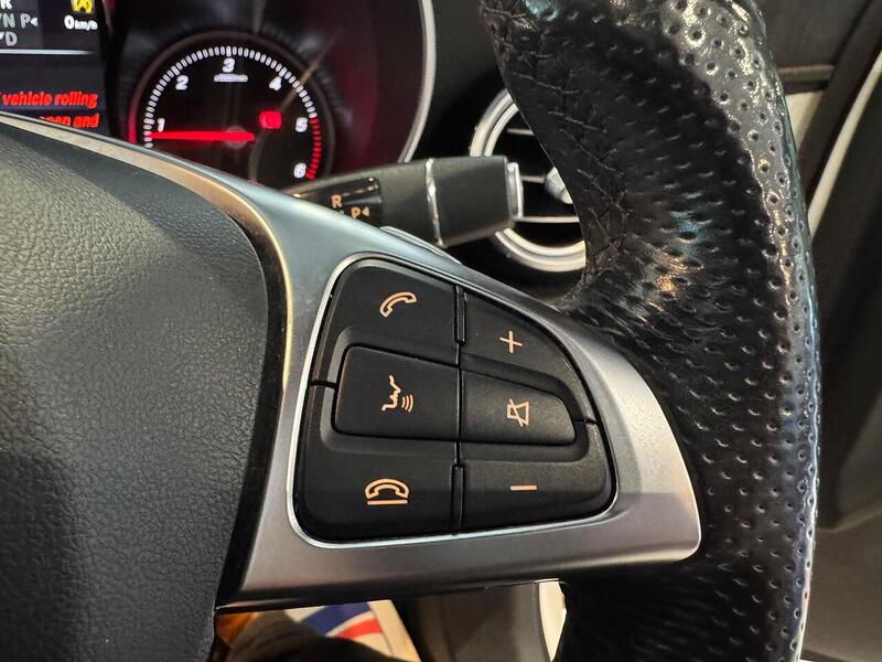 Mercedes-Benz GLC 2.1 GLC220d AMG Line (Premium) SUV 5dr Diesel G-Tronic+ 4MATIC Euro 6 (s/s) (170 ps) - U5986