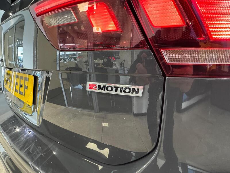 Volkswagen Tiguan 2.0 TDI Match SUV 5dr Diesel DSG 4Motion Euro 6 (s/s) (150 ps) - U5990