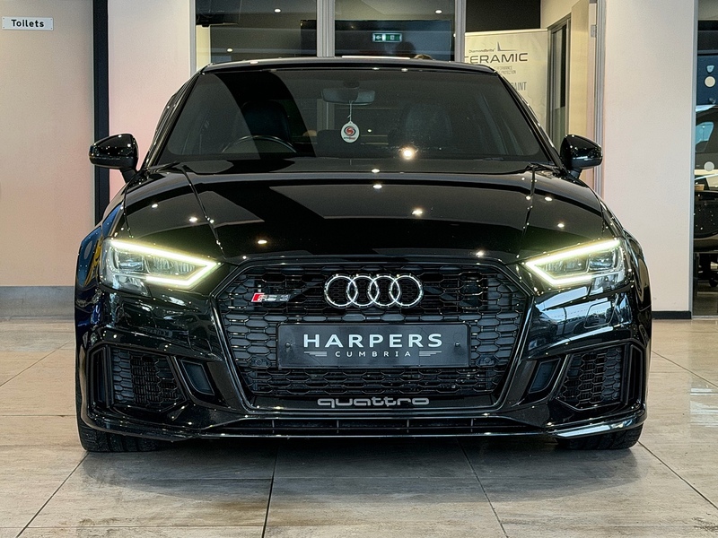 Audi RS3 2.5 TFSI Saloon 4dr Petrol S Tronic quattro Euro 6 (s/s) (400 ps) 2.5 4dr Saloon Automatic Petrol - U5996