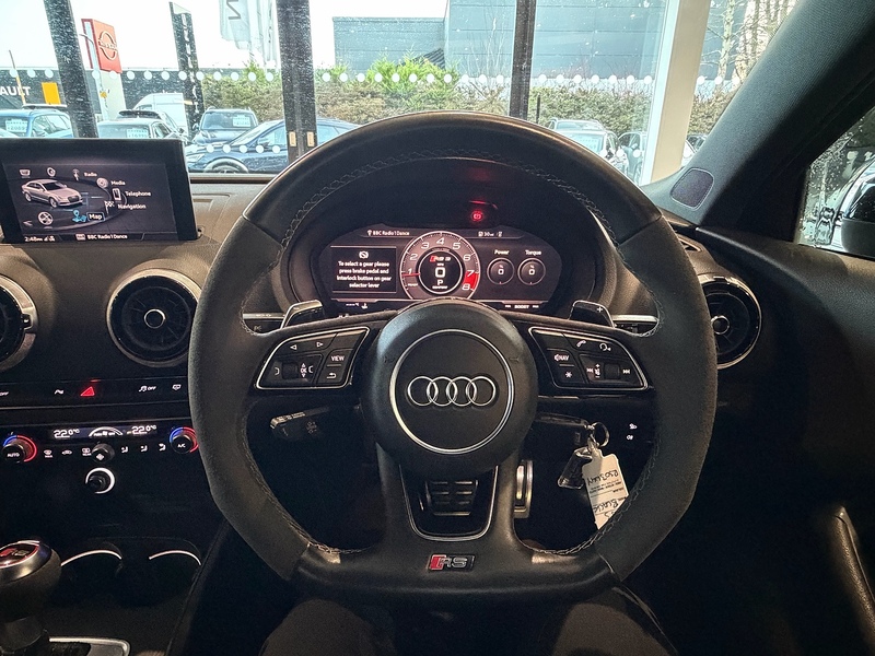 Audi RS3 2.5 TFSI Saloon 4dr Petrol S Tronic quattro Euro 6 (s/s) (400 ps) 2.5 4dr Saloon Automatic Petrol - U5996