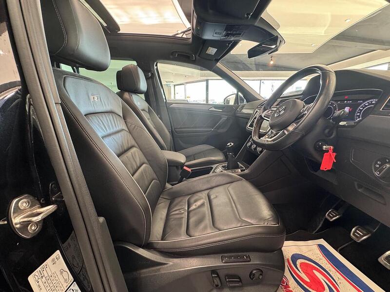 Volkswagen Tiguan 2.0 TDI R-Line SUV 5dr Diesel Manual 4Motion Euro 6 (s/s) (150 ps) - U5998