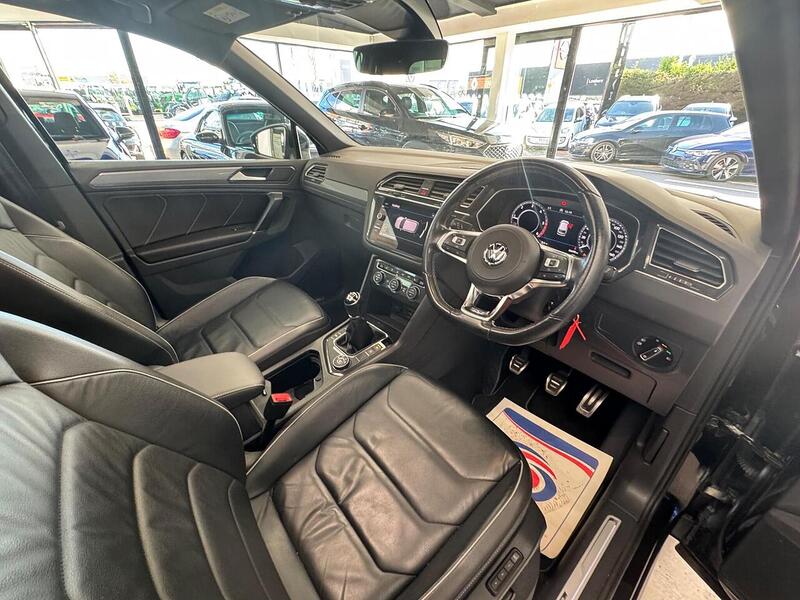 Volkswagen Tiguan 2.0 TDI R-Line SUV 5dr Diesel Manual 4Motion Euro 6 (s/s) (150 ps) - U5998