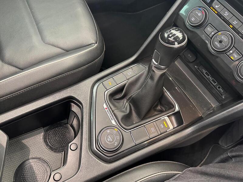 Volkswagen Tiguan 2.0 TDI R-Line SUV 5dr Diesel Manual 4Motion Euro 6 (s/s) (150 ps) - U5998