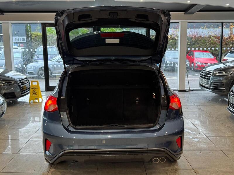 Ford Focus T EcoBoost ST-Line Hatchback 1.0 Manual Petrol - U6040