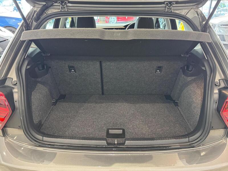 Volkswagen Polo 1.0 TSI SE Hatchback 5dr Petrol Manual Euro 6 (s/s) (95 ps) - U6055