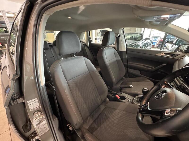 Volkswagen Polo 1.0 TSI SE Hatchback 5dr Petrol Manual Euro 6 (s/s) (95 ps) - U6055