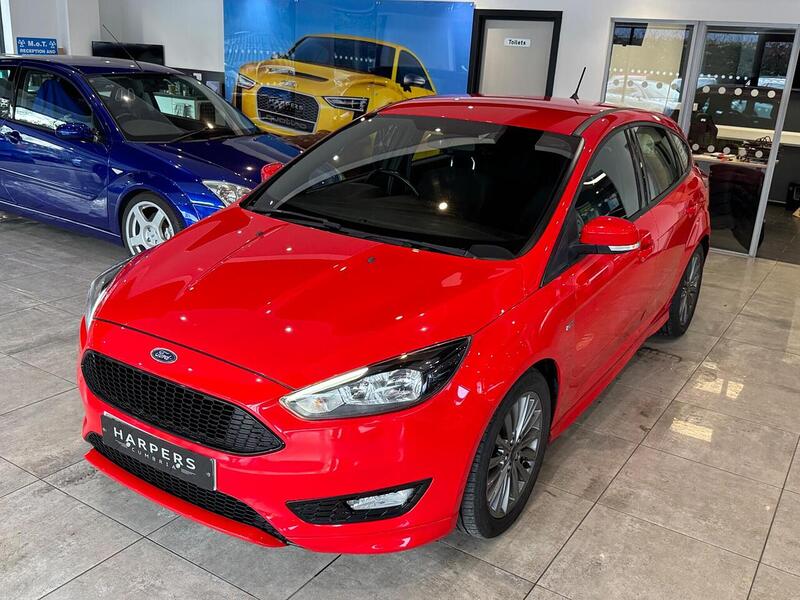 Ford Focus 1.5 TDCi ST-Line Hatchback 5dr Diesel Manual Euro 6 (s/s) (120 ps) - U6060