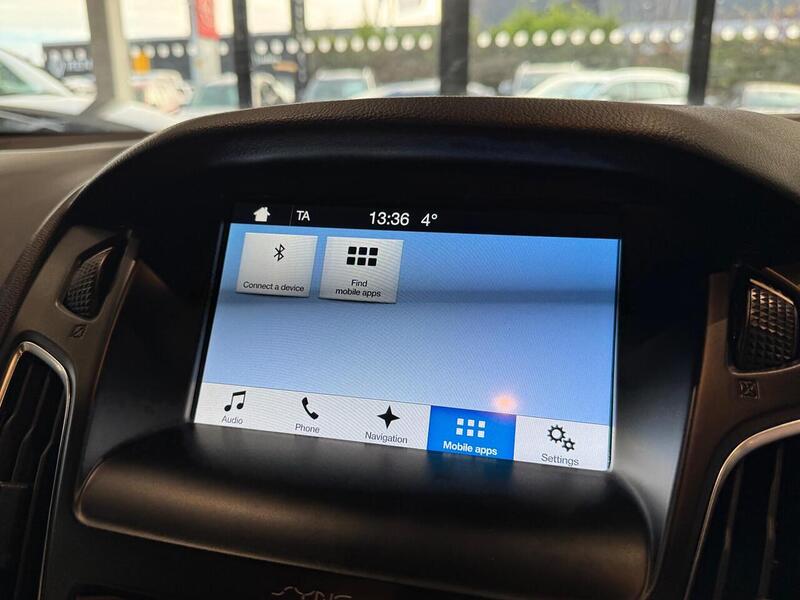 Ford Focus 1.5 TDCi ST-Line Hatchback 5dr Diesel Manual Euro 6 (s/s) (120 ps) - U6060