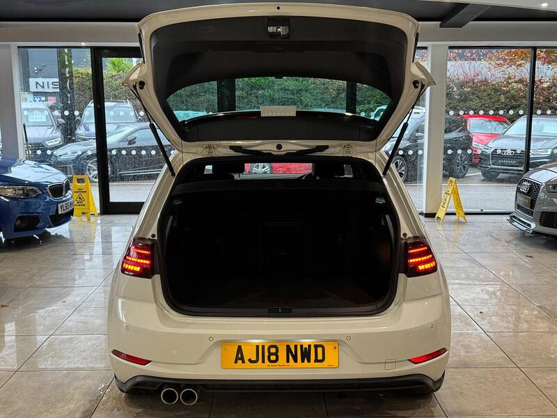 Volkswagen Golf 2.0 TDI GTD Hatchback 5dr Diesel DSG Euro 6 (s/s) (184 ps) 2.0 5dr Hatchback Automatic Diesel - U6064