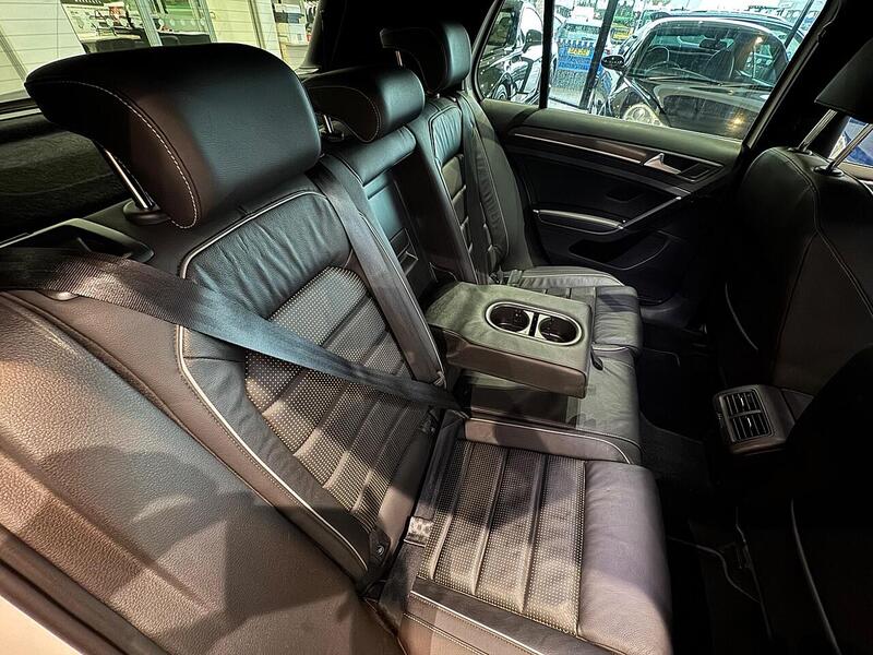 Volkswagen Golf 2.0 TDI GTD Hatchback 5dr Diesel DSG Euro 6 (s/s) (184 ps) 2.0 5dr Hatchback Automatic Diesel - U6064