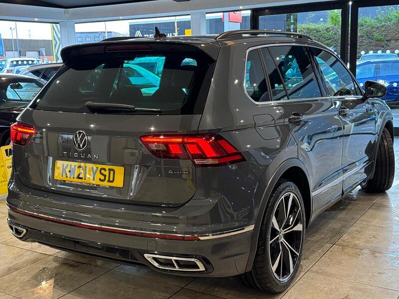 Volkswagen Tiguan 2.0 TDI R-Line SUV 5dr Diesel DSG 4Motion Euro 6 (s/s) (200 ps) - U6065