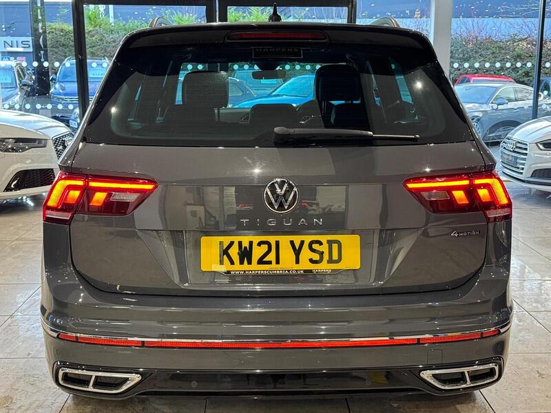 Volkswagen Tiguan 2.0 TDI R-Line SUV 5dr Diesel DSG 4Motion Euro 6 (s/s) (200 ps) - U6065