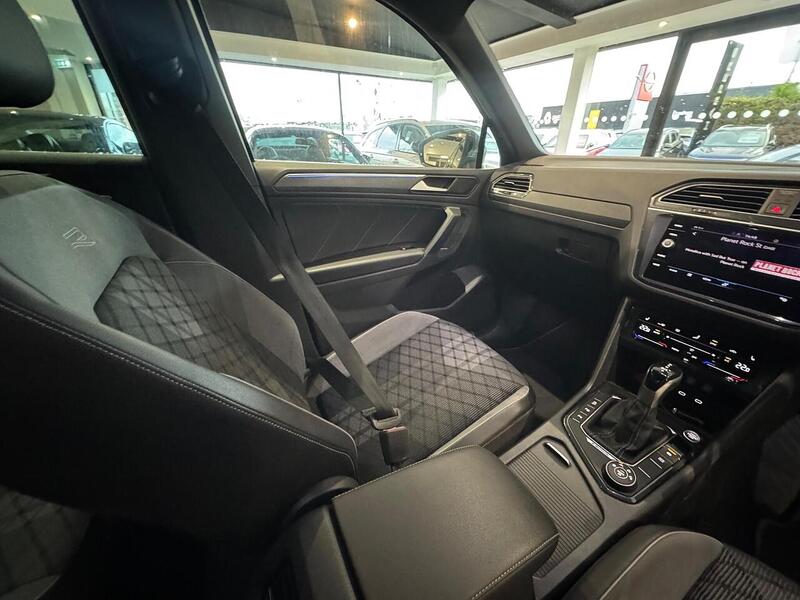 Volkswagen Tiguan 2.0 TDI R-Line SUV 5dr Diesel DSG 4Motion Euro 6 (s/s) (200 ps) - U6065