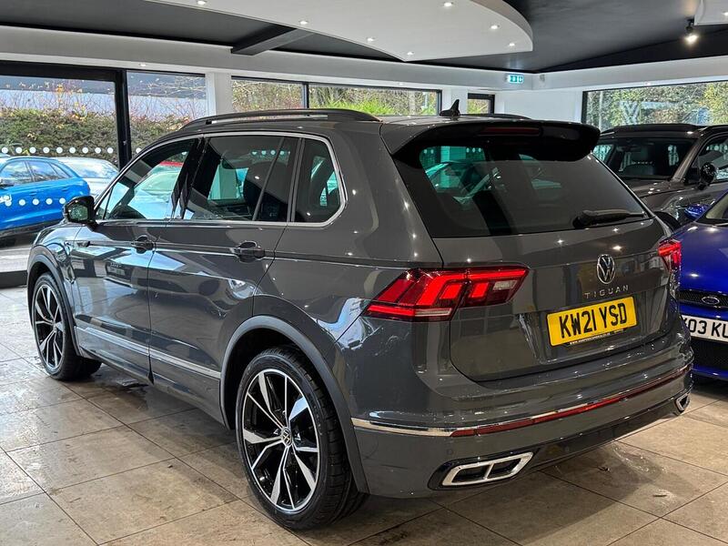 Volkswagen Tiguan 2.0 TDI R-Line SUV 5dr Diesel DSG 4Motion Euro 6 (s/s) (200 ps) - U6065