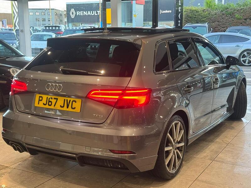 Audi A3 1.5 TFSI CoD Black Edition Sportback 5dr Petrol Manual Euro 6 (s/s) (150 ps) - U6066
