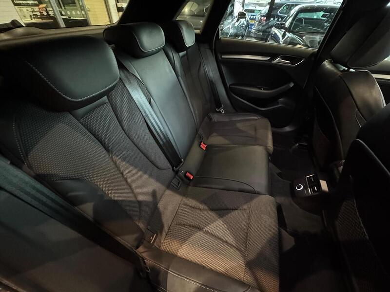 Audi A3 1.5 TFSI CoD Black Edition Sportback 5dr Petrol Manual Euro 6 (s/s) (150 ps) - U6066