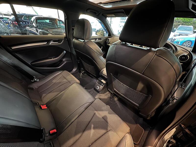 Audi A3 1.5 TFSI CoD Black Edition Sportback 5dr Petrol Manual Euro 6 (s/s) (150 ps) - U6066